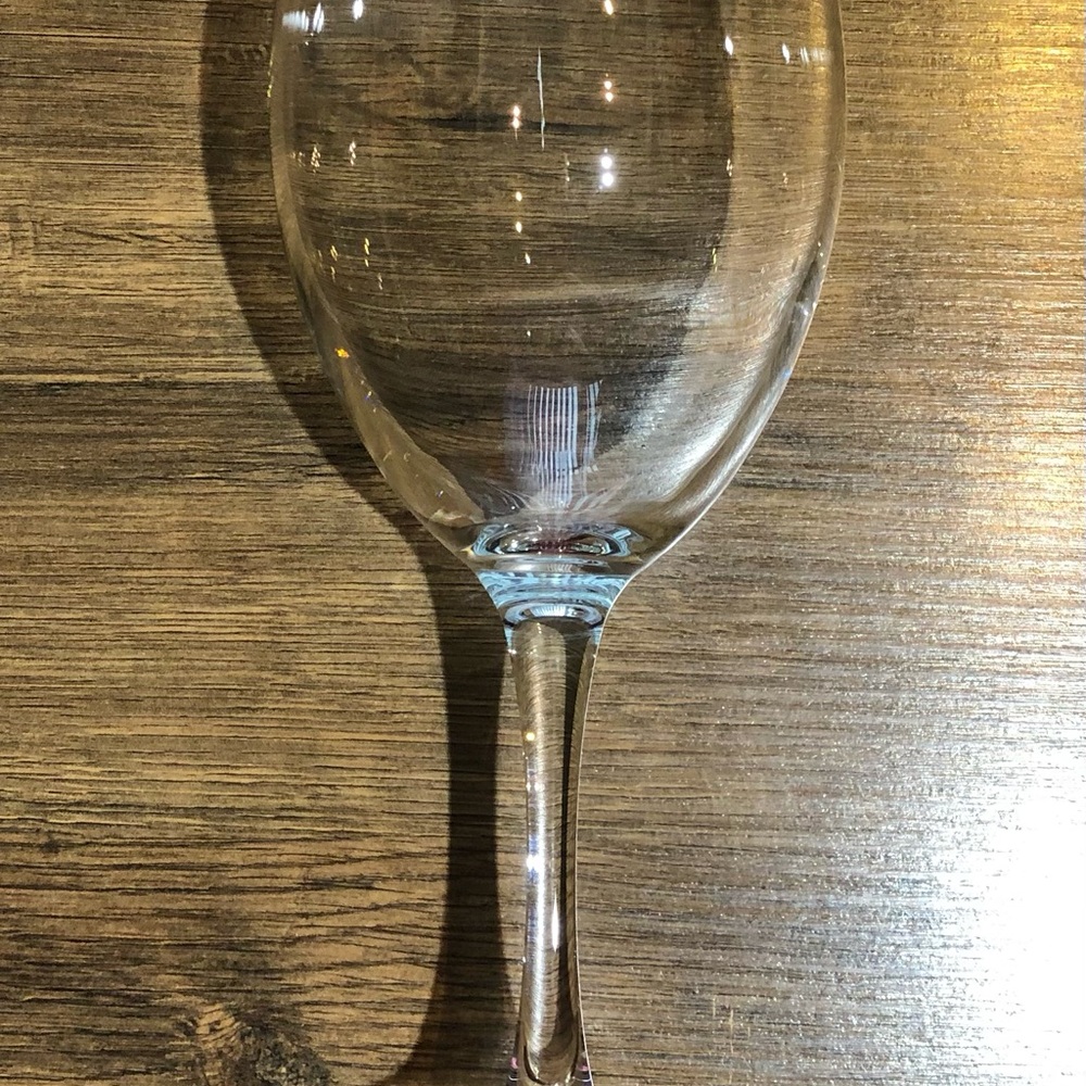 Elegant Clear Wine Glass